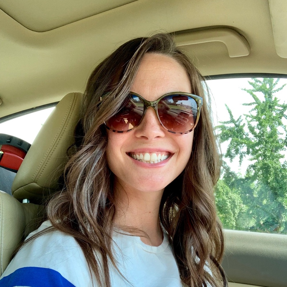 Meet your Posher, Antonia